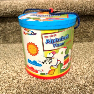 🎈3/$15🎈My first alphabet floor 46 piece puzzle in container